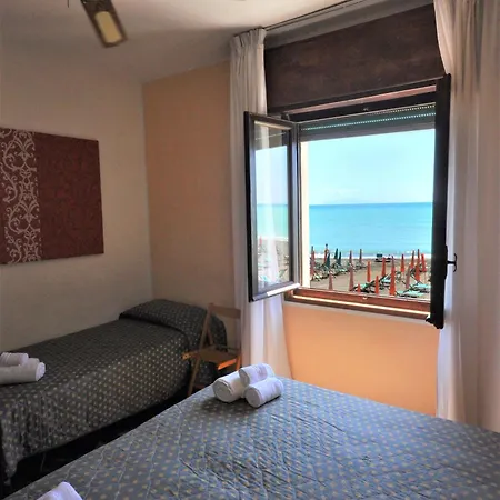Hotel Aurora