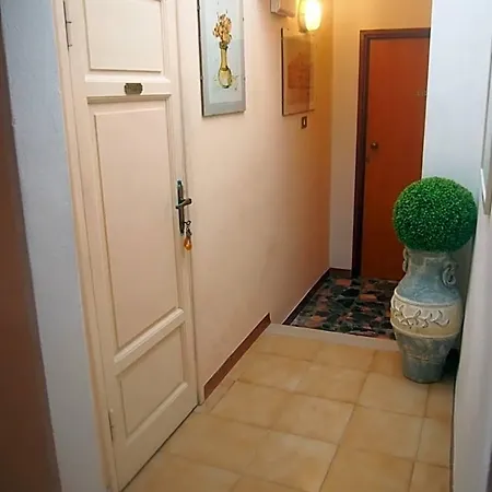 Aurora Hotel 3*
