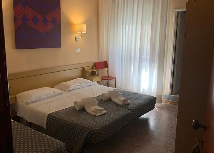 Aurora 酒店 切齐纳的码头