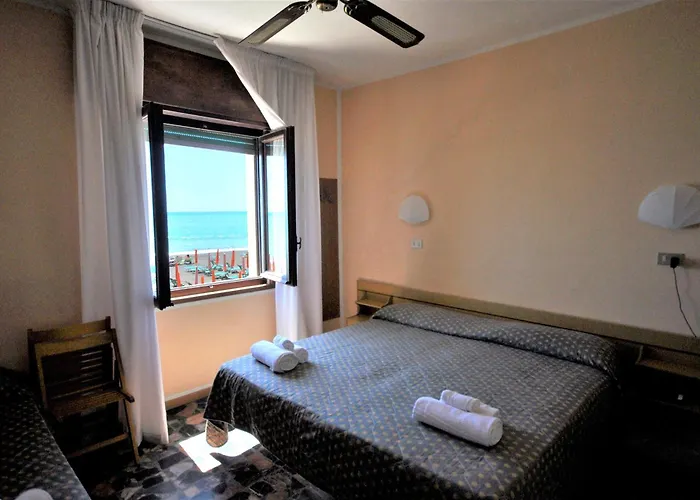 Aurora 切齐纳的码头